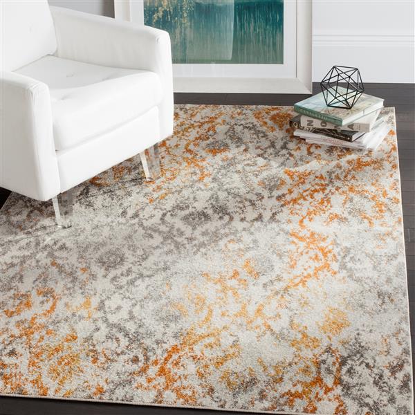Safavieh Madison Ikat Rug - 4-ft x 6-ft - Polyester - Cream/Orange