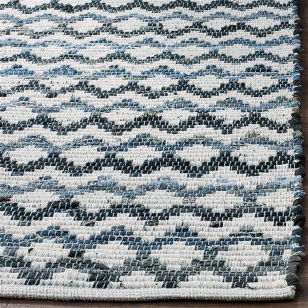 Safavieh Montauk Stripe Rug - 2.5-ft x 4-ft - Cotton - Blue/Black