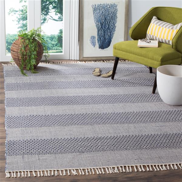 Safavieh Montauk Stripe Rug - 3-ft x 5-ft - Cotton - Ivory/Navy Blue