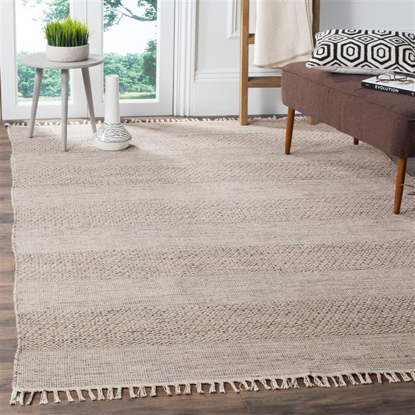 Safavieh Montauk Stripe Rug - 4-ft x 6-ft - Cotton - Ivory/Gray