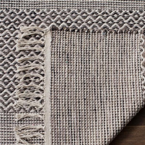 Safavieh Montauk Stripe Rug - 6-ft x 6-ft - Cotton - Ivory/Gray