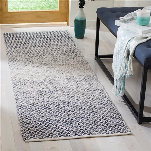 Safavieh Montauk Ombre Rug - 2.3-ft x 7-ft - Cotton - Navy Blue/Ivory