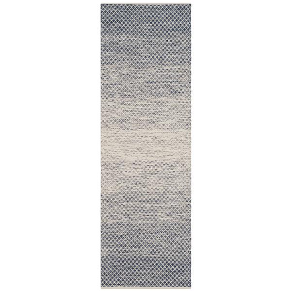 Safavieh Montauk Ombre Rug - 2.3-ft x 7-ft - Cotton - Navy Blue/Ivory