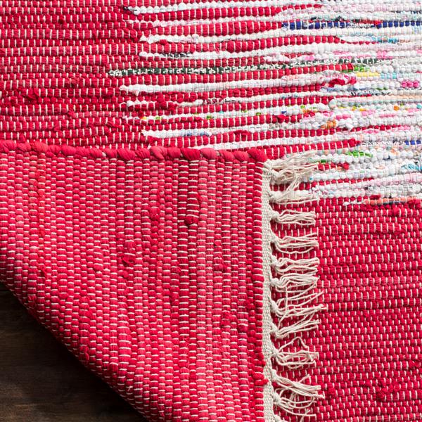 Safavieh Montauk Border Rug - 4-ft x 4-ft - Cotton - Ivory/Red