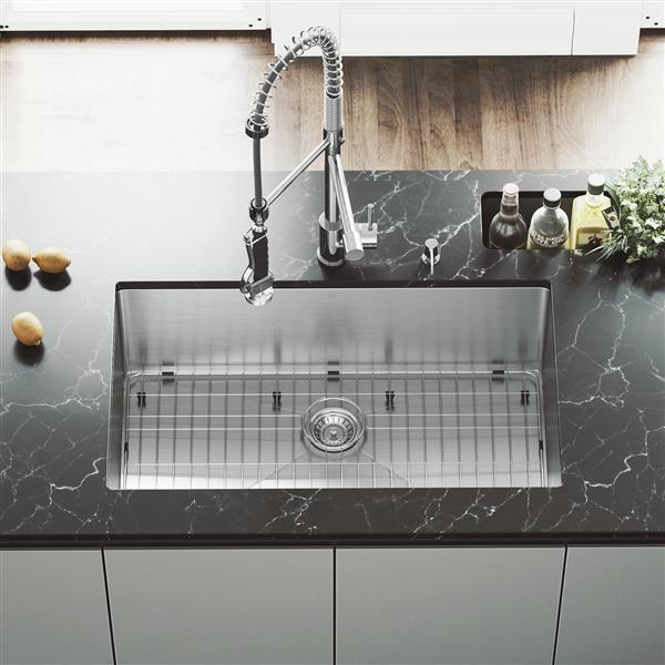 VIGO® Kitchen Sink with Faucet, Grid and Strainer - 32"