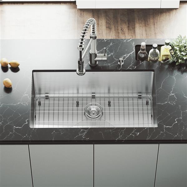 VIGO® Kitchen Sink with Faucet, Grid and Strainer - 32"