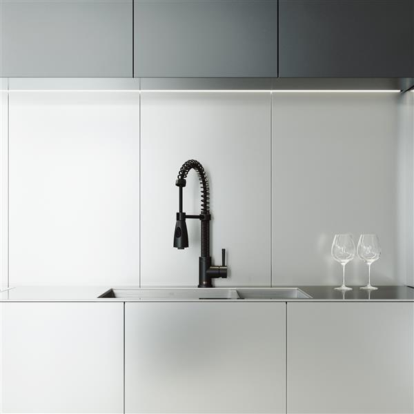 Brant Pull-Down Spray Kitchen Faucet - Matte Black