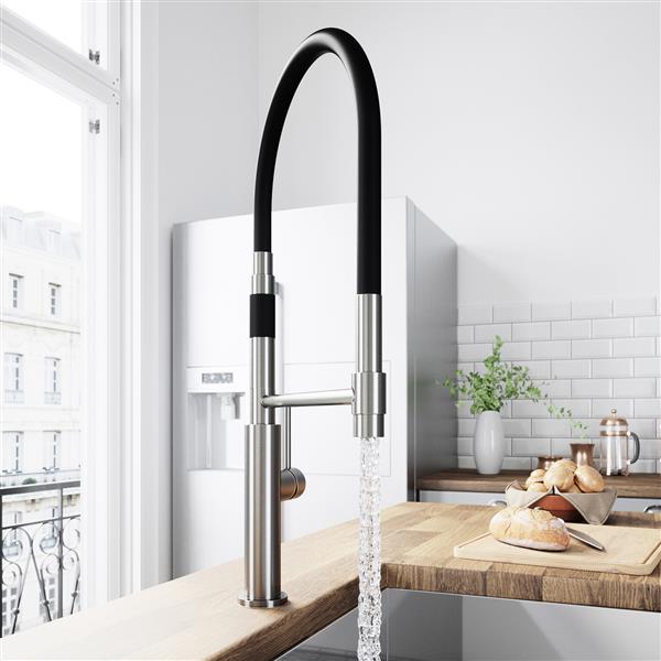 VIGO Norwood&nbsp;22-in H Single Handle Pull-Down Sprayer Kitchen Faucet - Stainless Steel
