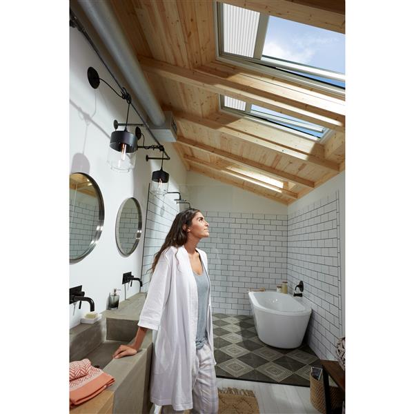 Velux Solar Venting Curb Mount Skylight - 46.5-in x 22.5-in