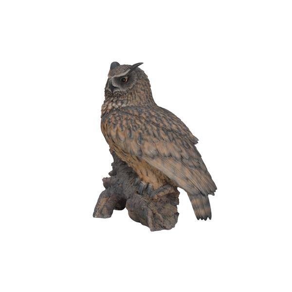 Statue de hibou royal sur une souche, multicolore