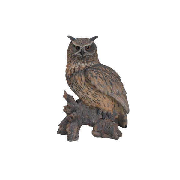 Statue de hibou royal sur une souche, multicolore