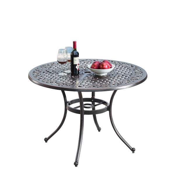 round garden table and chairs