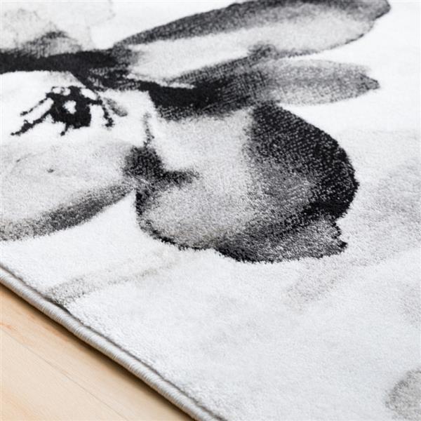 Surya Nova Transitional Area Rug - 7-ft 8-in x 10-ft 6-in - Rectangular - Black