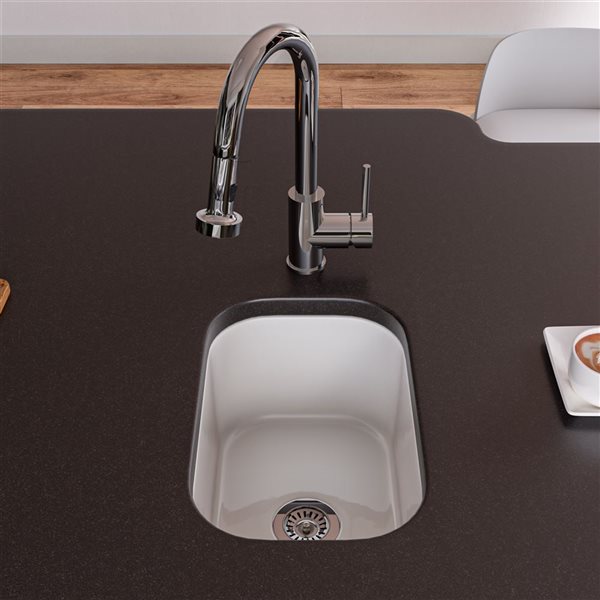 ALFI brand Kitchen Sink Strainer with Strainer Basket - Polished Stainless Steel