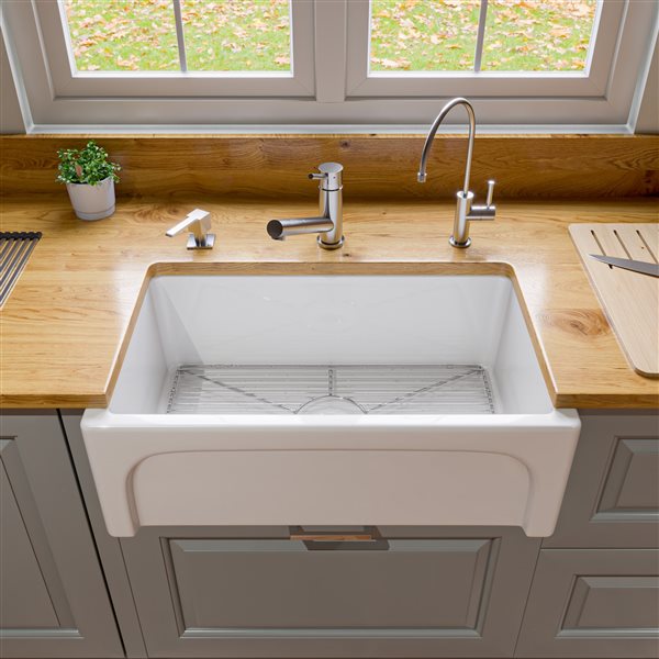 ALFI brand Apron Front/Farmhouse Kitchen Sink - Single Bowl - 30-in x 18.13-in - White Fireclay