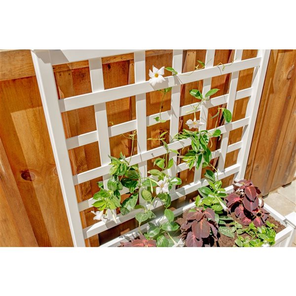 Vita HURON Planter with Lattice