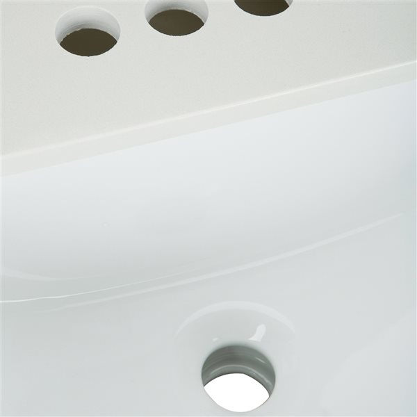 tina Elina 66 x 34 Acrylic Freestanding Center Drain Bathtub in