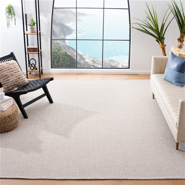 Safavieh Augustine Area Rug - 5-ft x 7-ft 7-in - Rectangular - Taupe/Cream