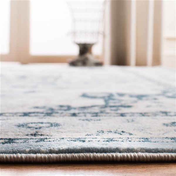 Tapis rectangulaire Isabella de Safavieh, 8 pi x 10 pi, bleu clair/crème