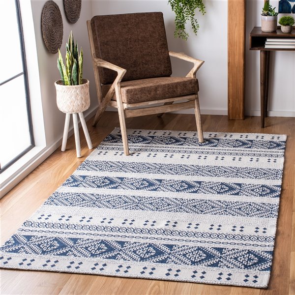 Tapis carré Augustine de Safavieh, 6 pi 4 po x 6 pi 4 po, bleu marine/crème