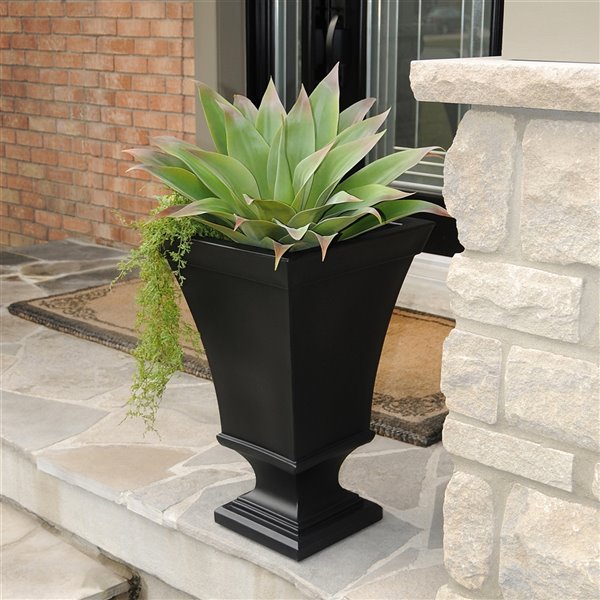 Mayne Vienna  Urn Planter - 25-in - Black