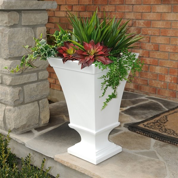 Mayne Vienna  Urn Planter - 25-in - White