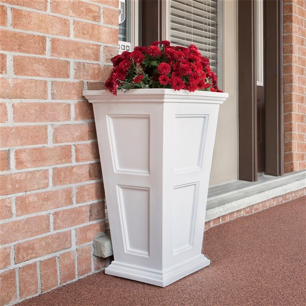 Mayne Fairfield Square Planter - 18.5-in x 18.5-in - White