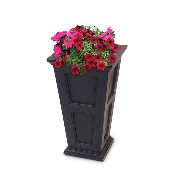 Mayne Fairfield Square Planter - 18.5-in x 18.5-in - Black