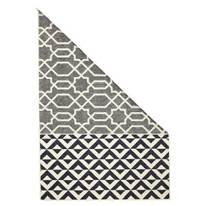 Viana Indoor-Outdoor Geometric Dual Face Multi Rug - 6-ft 5-in x 9-ft 3-in
