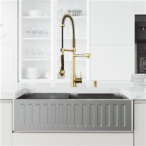 Évier de cuisine simple en acier inoxydable Oxford de VIGO, robinet doré, 41 po x 13 po