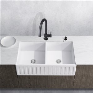 Évier de cuisine double Matte Stone de VIGO, robinet noir mat, 41 po x 24 po
