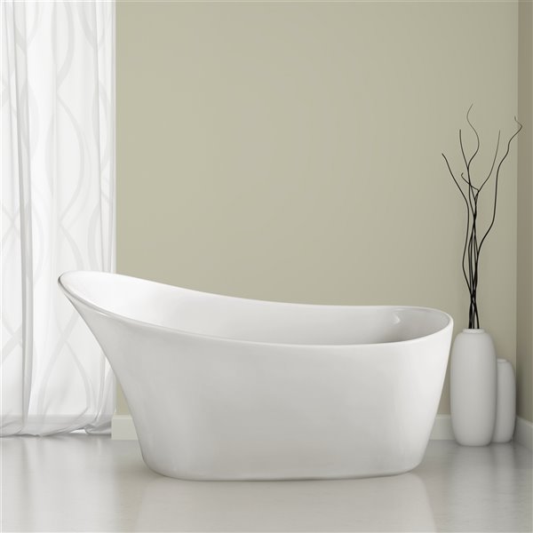 Baignoire en acrylique blanc lustré Streamline de 31 po x 67 po avec drain réversible chrome poli et plateau