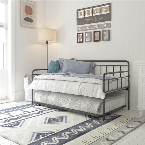 Lit de repos avec gigogne Wallace de DHP, simple, 41 po x 41 po x 77 po, noir 4123019 RONA