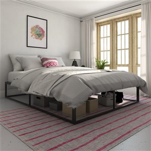 Novogratz Francis Farmhouse Metal Bed - King - 41-in x 79-in x 83.5-in - Black