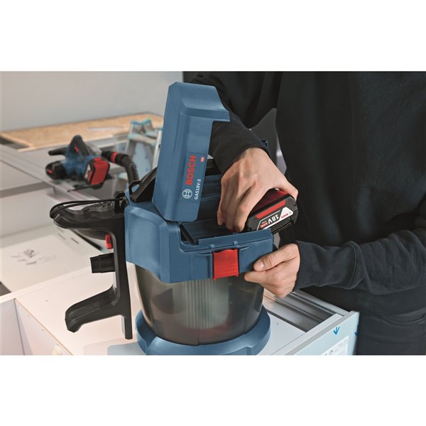 Bosch 2.6 Gallon Wet Dry Vacuum Cleaner with HEPA Filter 18 V