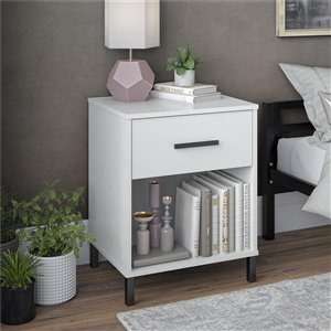 Table de chevet Brewer de Ameriwood, 24,88 po, bois, blanc