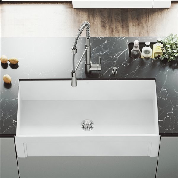 VIGO Farmhouse Kitchen Sink in Matte White with Drain - 36-in