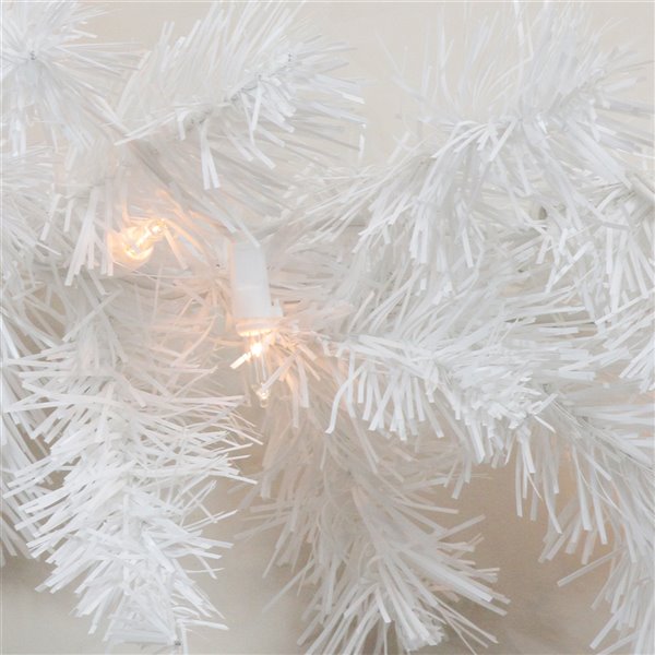 Northlight Pre-Lit Artificial Christmas Garland - Clear Lights - 9-ft x 12-in - Snow White