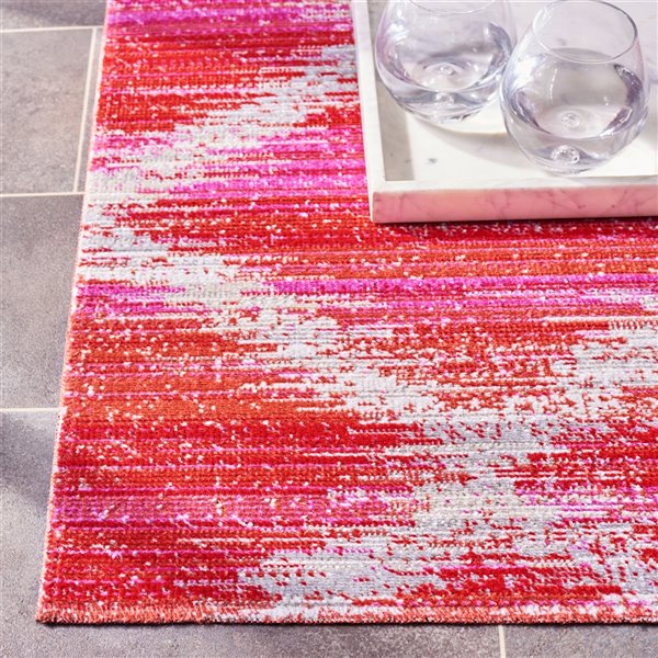 Safavieh Montage Rectangular Area Rug - Machine-Made - 7.5-ft x 5.1-ft - Fuchsia, Red and Ivory