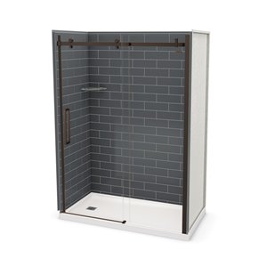 Ensemble de douche en alcôve Utile par MAAX gris foudre et bronze foncé de 60 po x 32 po avec drain à gauche, 5 pièces