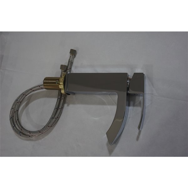 American Imaginations Polished Chrome 1-Handle Single-Hole Bathroom Sink Faucet - 4.8-in