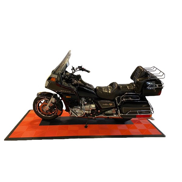 Swisstrax MotorMat Garage Floor Tile - 15.75-in x 15.75-in - Orange and ...