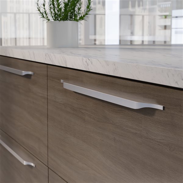 Richelieu 17 5/8-in (448 mm) Center-to-Center Brushed Nickel Contemporary Cabinet Pull