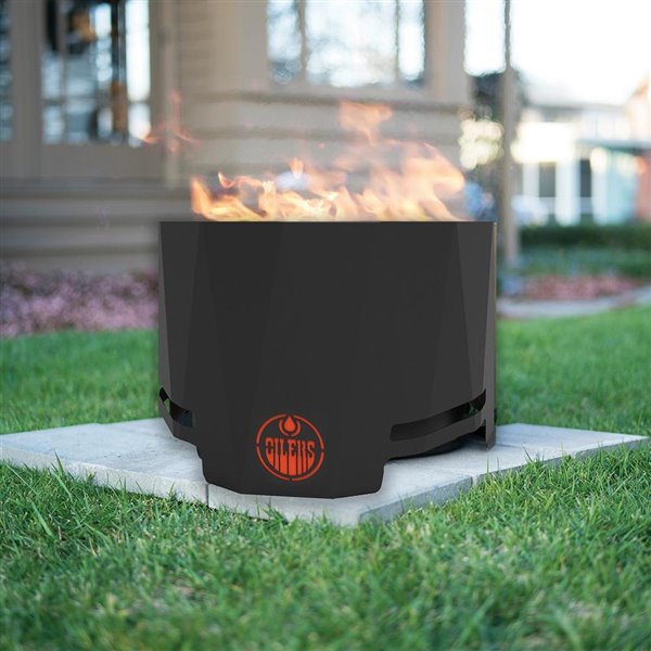 THE PEAK Blue Sky NHL Edmonton Oilers Patio WoodBurning Fire Pit