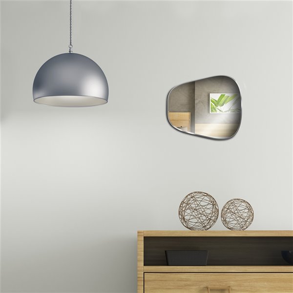 Miroir décoratif Shay de Jade Bath, 18,9 po x 16,54 po, chrome poli