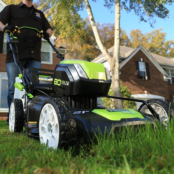 60V MAX* Cordless 21-In. 3-In-1 Self-Propelled Lawn Mower Kit (7.5Ah)