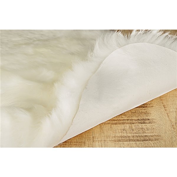 Lifestyle Natural Sheepskin Lifestyle Natural Indoor Handcrafted Area Rug - 3-in x 5-in