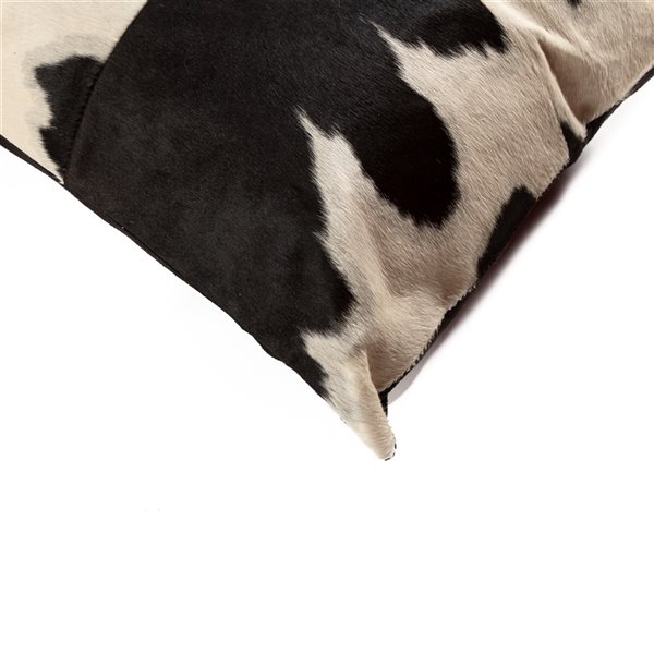 Natural by Lifestyle Torino Cowhide Quattro 2-Piece Black/White 18-in x 18-in Square Indoor Decorative Pillow