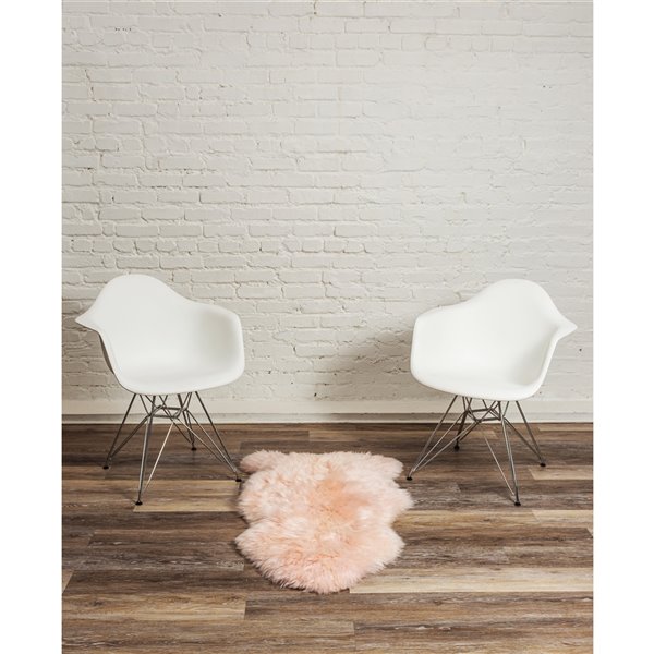 Tapis décoratif intérieur en peau de mouton fait à la main Milan Natural de Lifestyle, 2 po x 3 po, rose