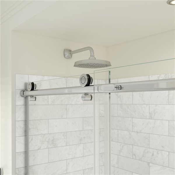 Porte de douche coulissante et base de douche Odyssey par MAAX chrome de 32 po x 59,87 po avec drain à droite